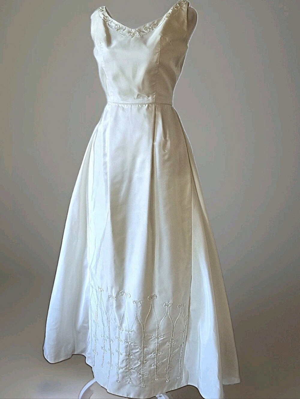 Vtg 60s 70s Ivory Beaded Sating Wedding Gown By Clifton Wilhite, 4/S
